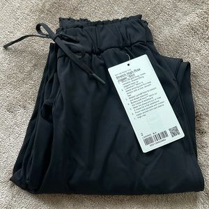 BNWT lululemon Joggers